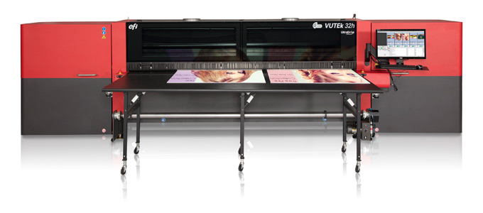 Широкоформатный принтер EFI Vutek 32H